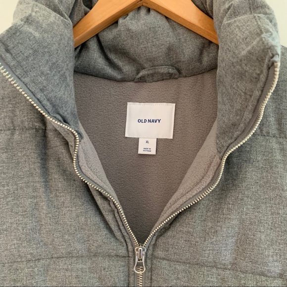 NWT Old Navy Grey Puffer Jacket Size XL - Picture 3 of 4